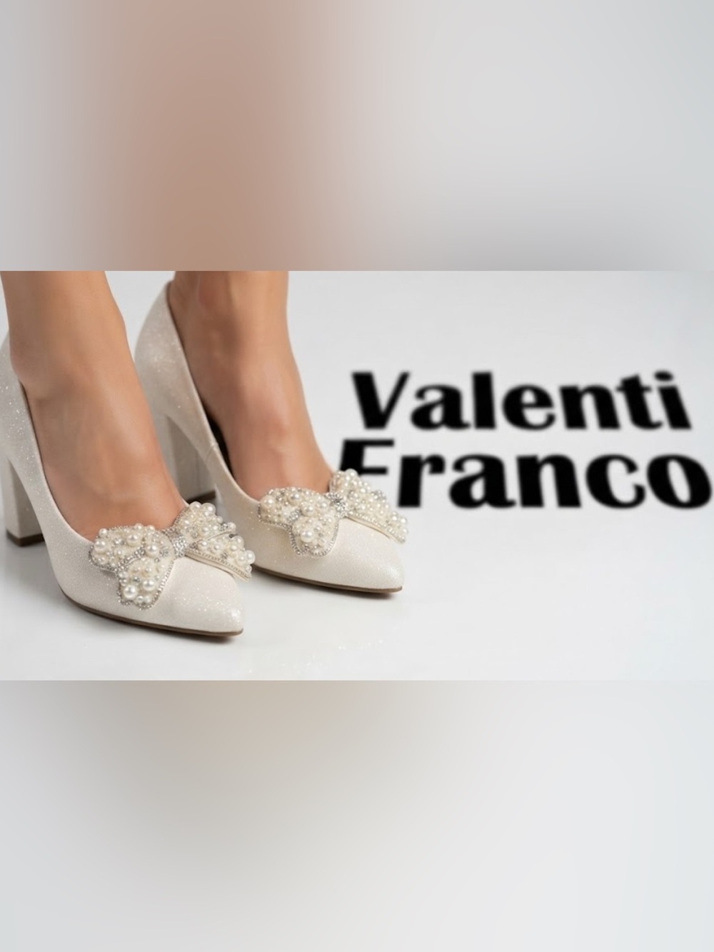 New Valenti Franco pearl shimmer white heels sz 7.5 Display